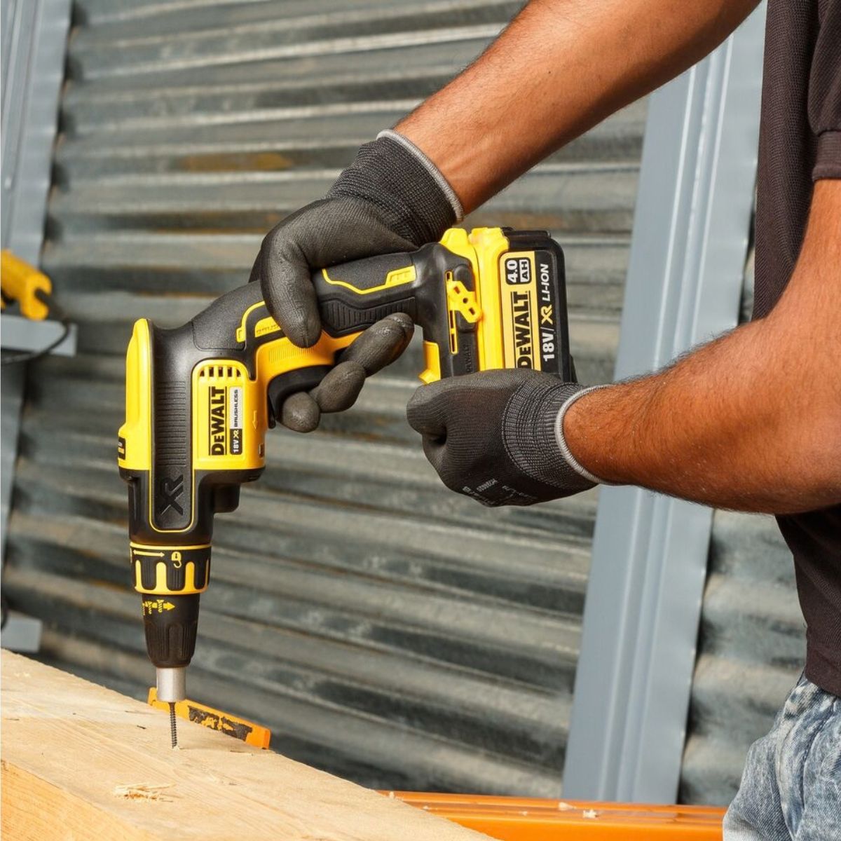 Dewalt DCF620N atornillador placa cartón yeso 18v solo cuerpo - Imagen 3