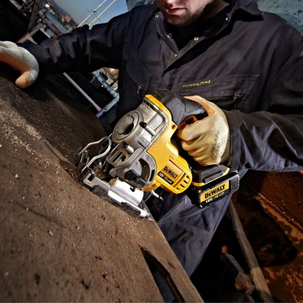 Sierra de calar a bateria Dewalt DCS331N-XJ 18V XR (solo cuerpo) - Imagen 2