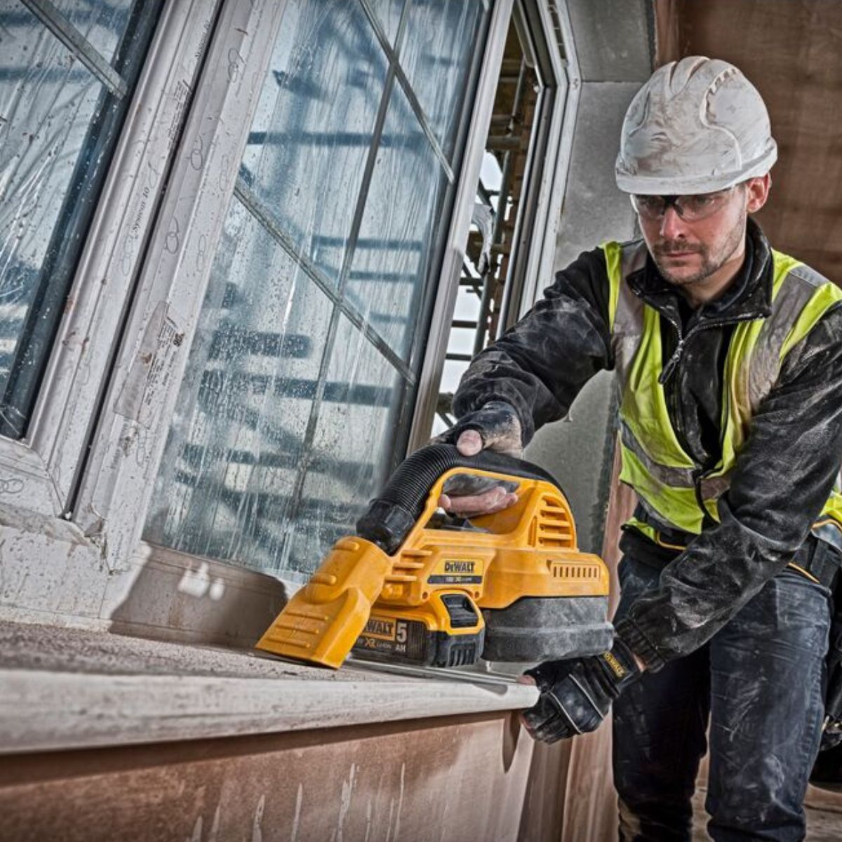Dewalt DCV517N aspirador sólidos y líquidos a batería 18 V solo cuerpo - Imagen 3