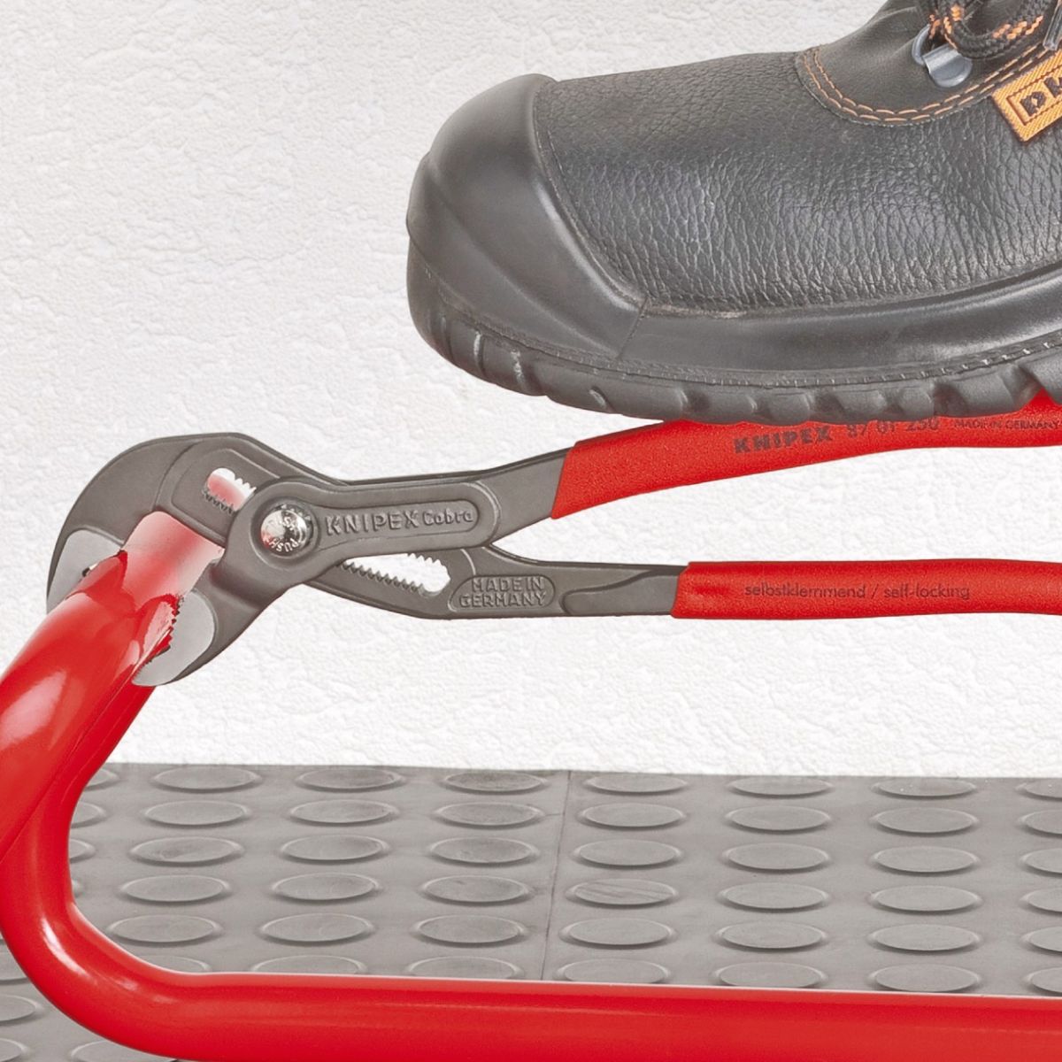 Mordazas dentadas Knipex 87 02 300 para tuberías de hasta Ø 70 mm