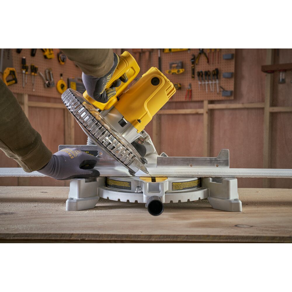 Stanley SM1650‑QS Ingletadora 1.650 W Ø 254 mm - Imagen 2