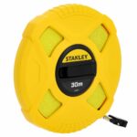 Cinta métrica Stanley 0-34-297 de 30 metros con carcasa cerrada y manivela de retracción